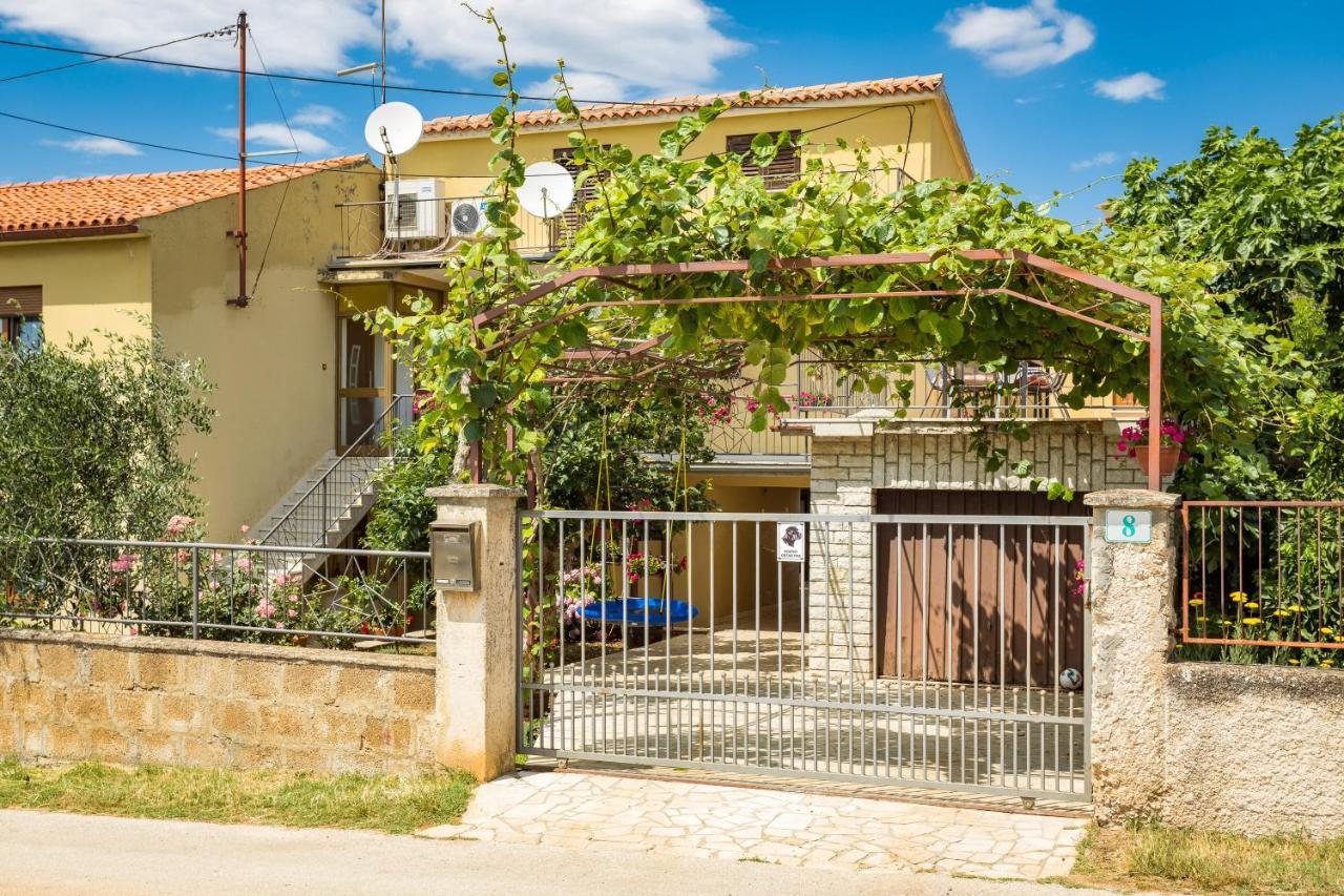 Lumalu Apartment Galizana Luaran gambar